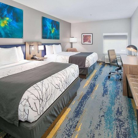 La Quinta Inn & Suites By Wyndham Dallas/Fairpark Eksteriør bilde