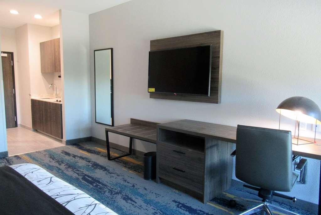 La Quinta Inn & Suites By Wyndham Dallas/Fairpark Eksteriør bilde