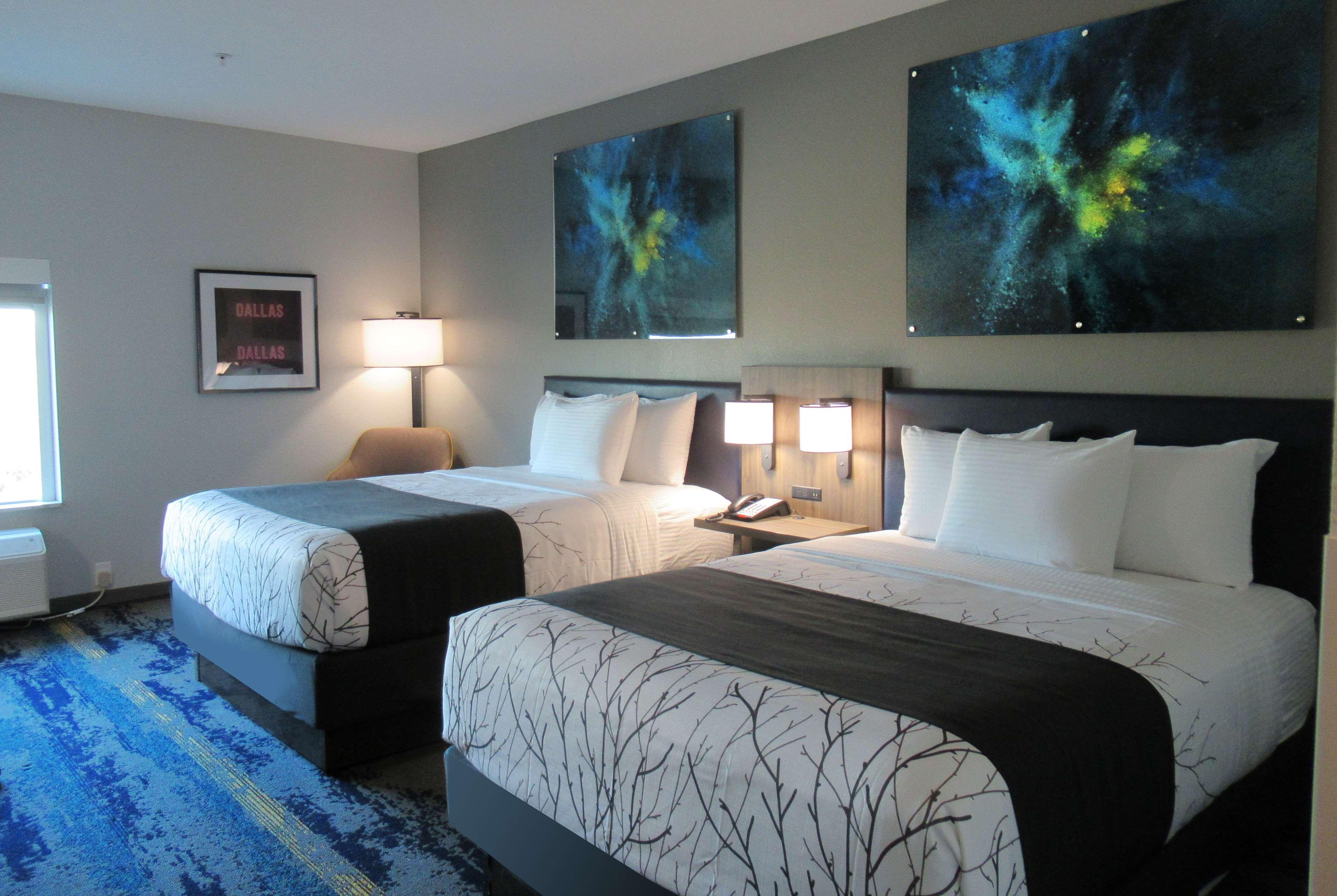 La Quinta Inn & Suites By Wyndham Dallas/Fairpark Eksteriør bilde