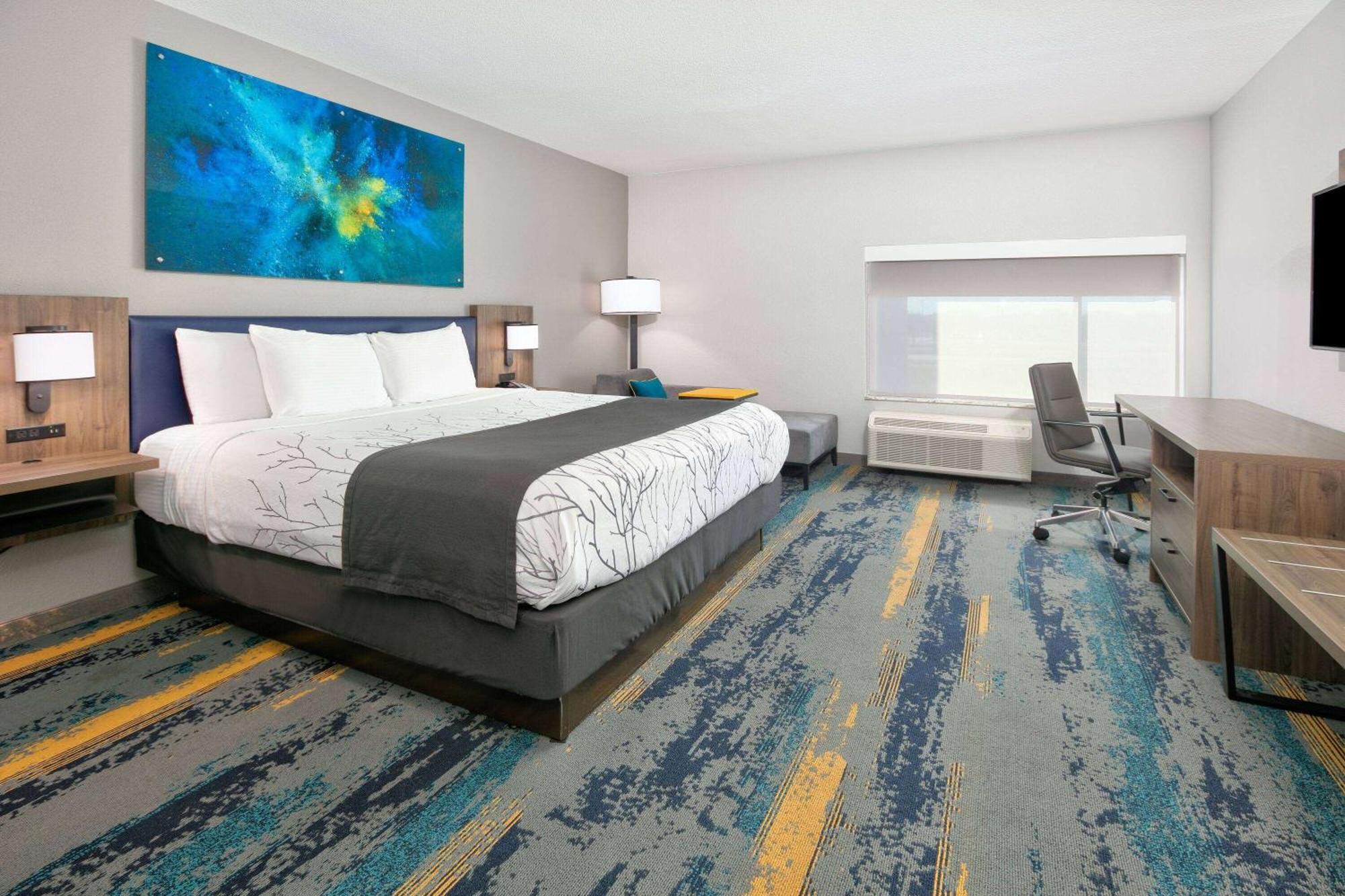 La Quinta Inn & Suites By Wyndham Dallas/Fairpark Eksteriør bilde