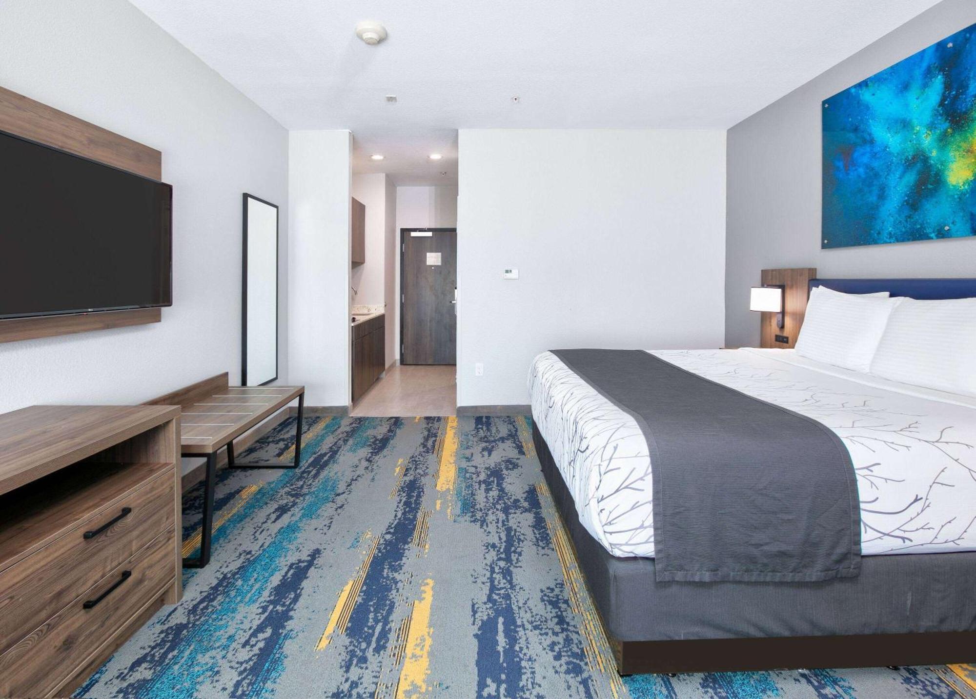 La Quinta Inn & Suites By Wyndham Dallas/Fairpark Eksteriør bilde