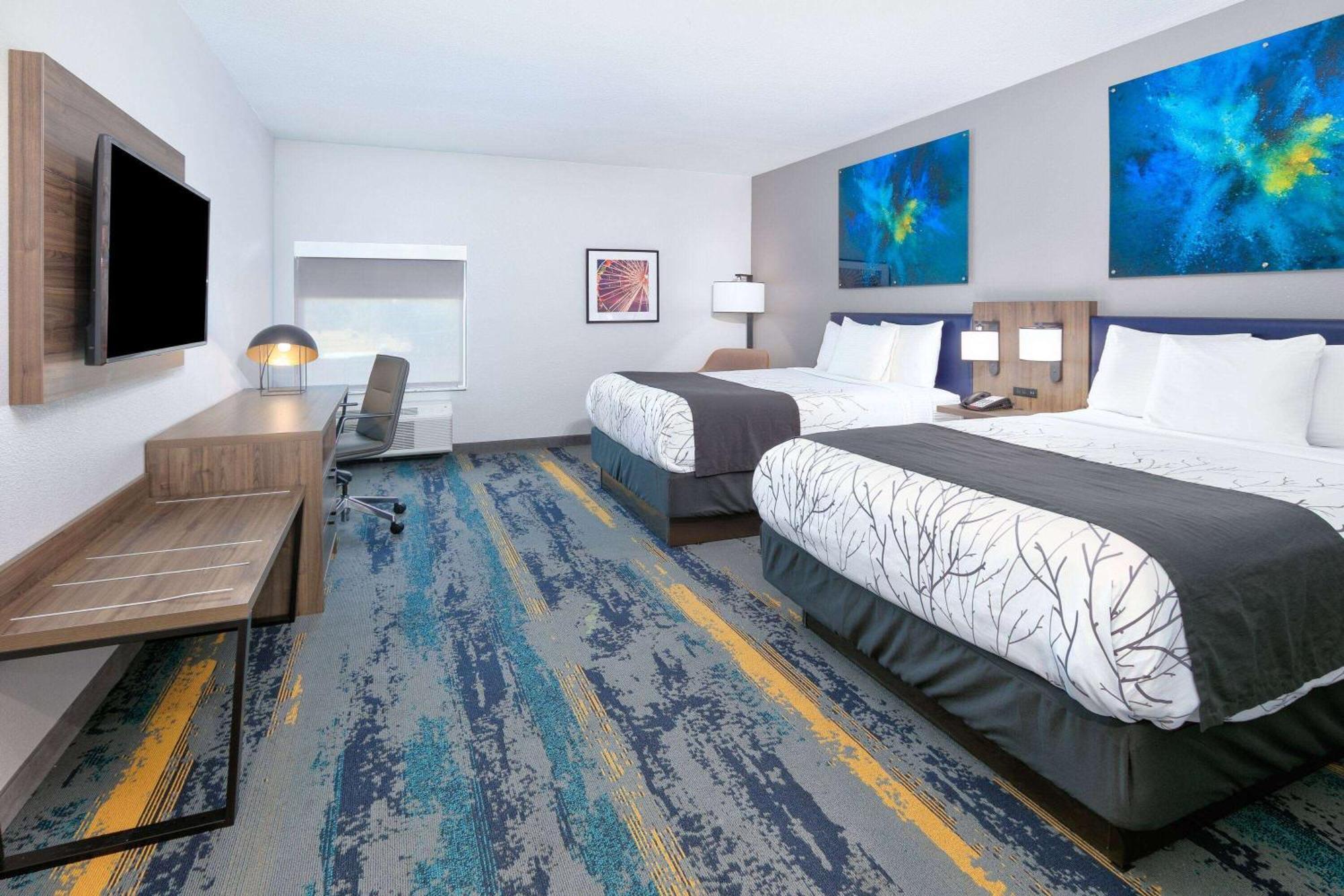 La Quinta Inn & Suites By Wyndham Dallas/Fairpark Eksteriør bilde